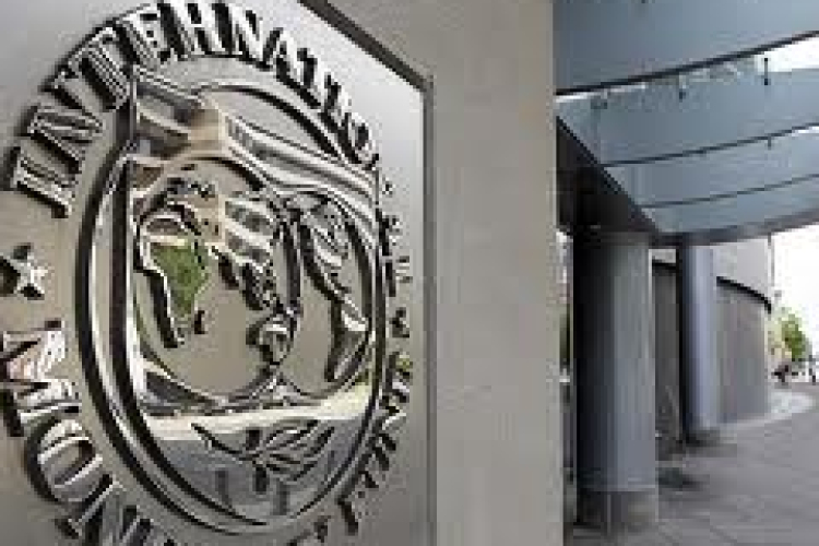 Stagnáló magyar gazdaságot vár idén az IMF