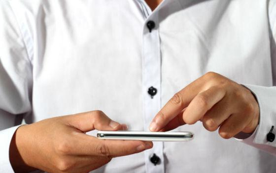 Tenyérbemászó marketing – 5 tipp a mobil keresőmarketinghez
