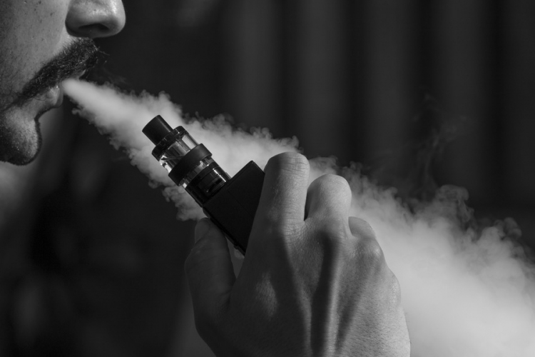 Az e-cigaretta egy új kutatás szerint mégsem olyan ártalmatlan
