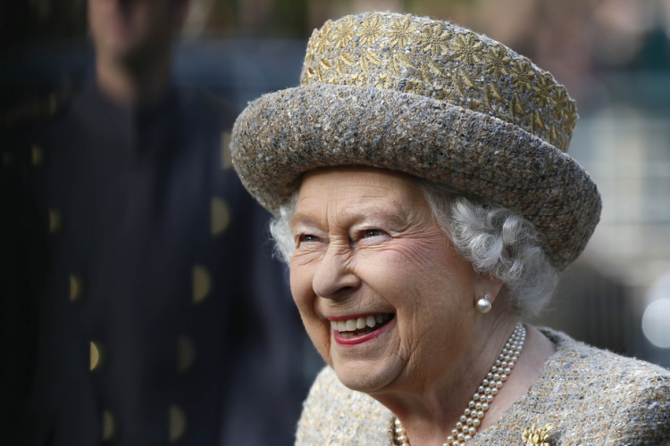 Meghalt II. Erzsébet királynő