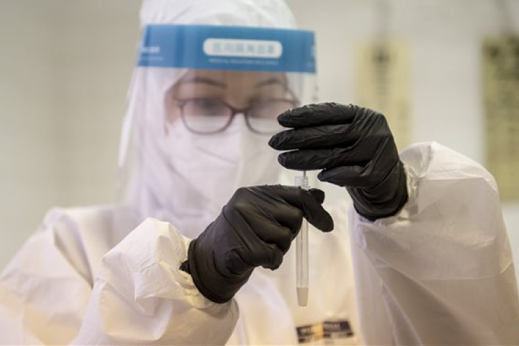 Továbbra is csökken a szennyvízben a koronavírus koncentrációja