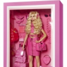 Életre kelt Barbie babák, dobozba zárva