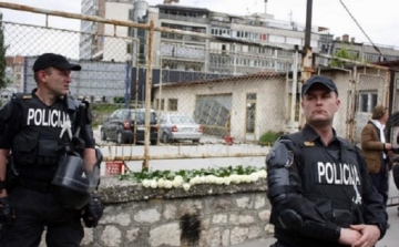 Szarajevóban katonákat lőtt le egy merénylő