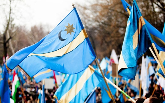 A közmédia részletesen beszámol a Székelyföld területi autonómiájáért hirdetett demonstrációról
