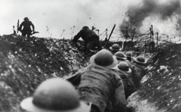 A világháborúk hősi halottairól állítanak össze évkönyvet
