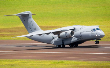 Megérkezett Magyarországra az első magyar KC-390 katonai szállítórepülőgép