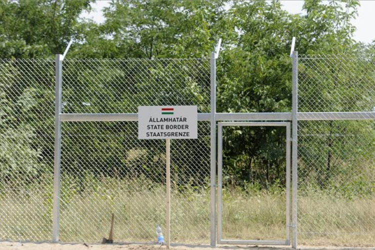 Határzár – Elkészült a mórahalmi mintaszakasz