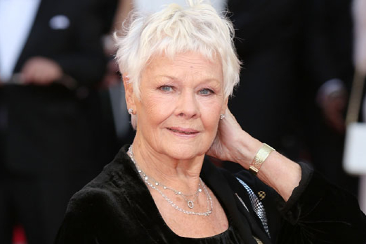 Tetoválást kapott 81. születésnapjára Judi Dench lányától