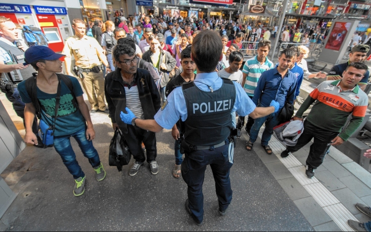 Németországban elmaradt a távozó menedékkérők számának várt növekedése