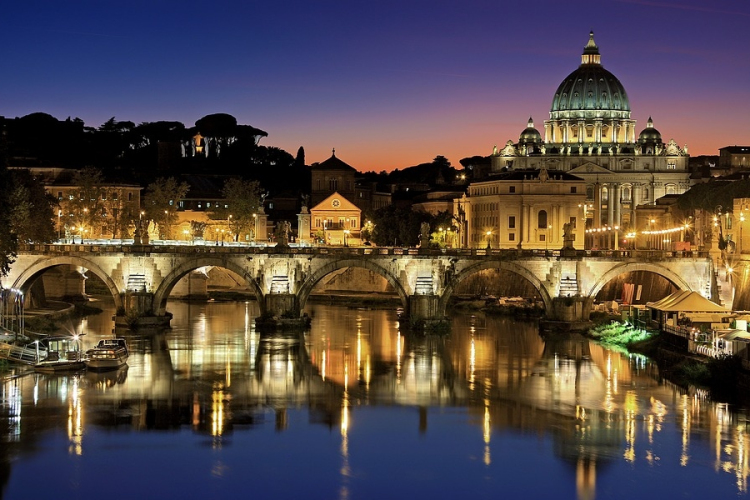 Bevezették a védettségi kötelezettséget a Vatikánban