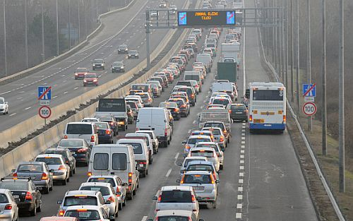 Dugófigyelőt kapnak a fővárosba autózók 