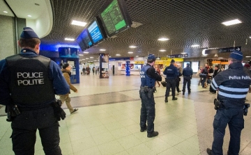 Brüsszel megbénult - Vegyvédelmi eszközök tűntek el egy párizsi közkórházból