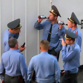 18 hihetetlen képen: Az orosz rendőrség - Galéria