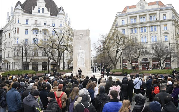 Kövér László: nem hagyjuk, hogy gyermekeink újabb diktatúrák áldozataivá váljanak