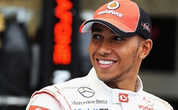 Bahreini Nagydíj - Mercedes-fölény a második szabadedzésen is