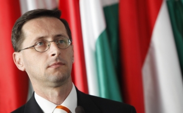 Varga: a kormány több megoldással készül devizahitel ügyben