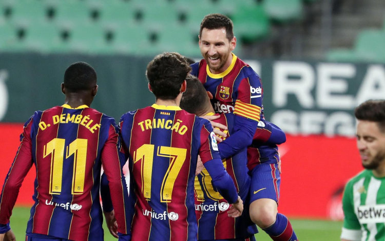 Múzeumba került Messi rekorder futballcipője
