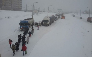 Ekkora havazásra az oroszok sem számítottak - Megbénult egy város közlekedése - Képek