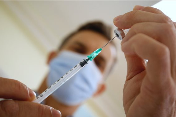 Mégsem lesz kötelező a koronavírus elleni oltás Németországban