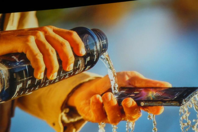 Sony Xperia Z: akár a zuhany alatt is
