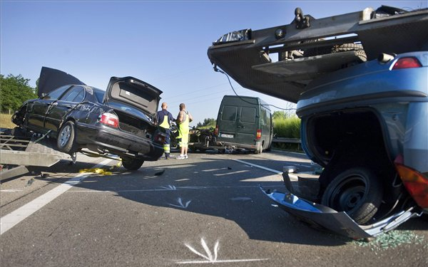 Baleset miatt teljes útzár az M5-ös autópálya Szeged felé haladó oldalán