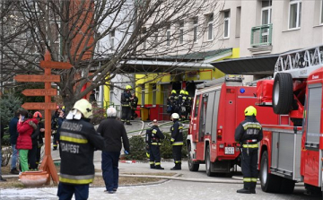 Újra kell szervezni a budapesti sürgősségi ellátást a Szent Imre kórházban történt tűzeset miatt
