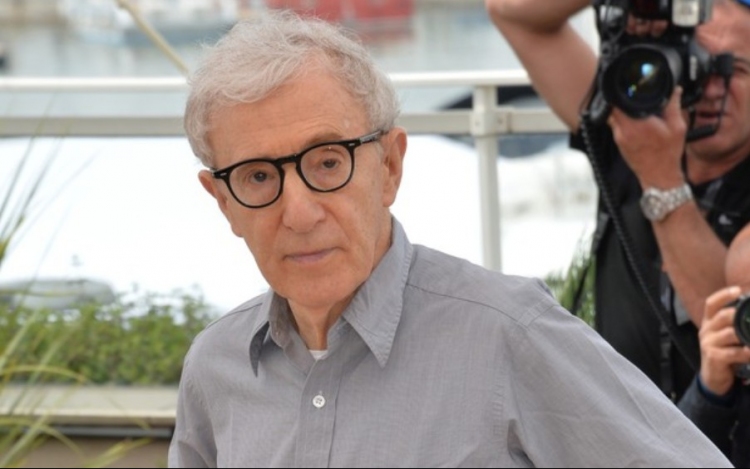 Woody Allen beperelte az Amazont szerződésszegésért