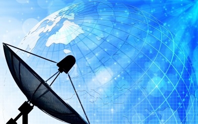 Itt a Facebook-bejelentés, elindítják az ingyenes műholdas internetet