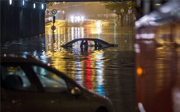 Egy óra alatt több eső esett a fővárosban, mint az augusztusi havi átlag