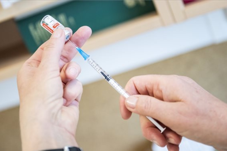 Ötven országban engedélyezték az orosz Szputnyik V vakcina használatát