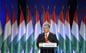 Évértékelő - Orbán: a népszavazás az új bevándorlási kvótarendszerről szól 