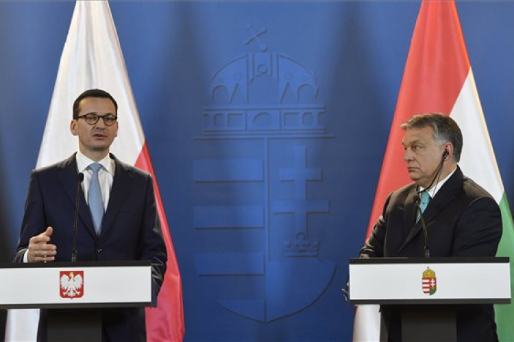 A visegrádi együttműködés fontosságát hangsúlyozta a lengyel miniszterelnök Budapesten