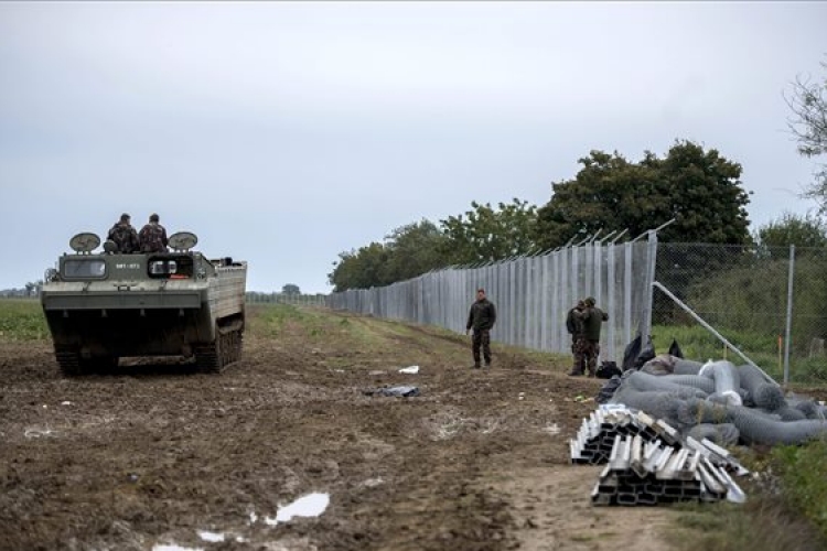 Illegális bevándorlás: bölcs döntés kell a horvát határzárral kapcsolatban