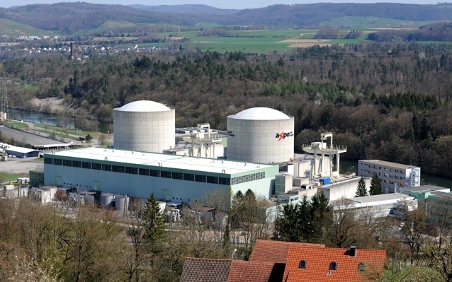 Ismét hálózatra kapcsolják a világ egyik legidősebb atomerőművét Svájcban