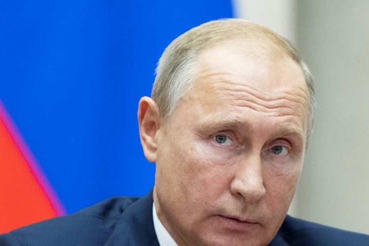 Putyin felhatalmazta az orosz kormányt a rendkívüli állapot kihirdetésére